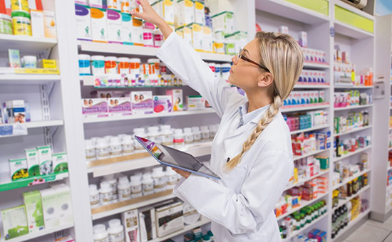 Pharmacist-shelf-550-w
