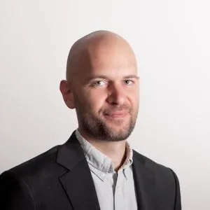 erik persson 22 300x300px min