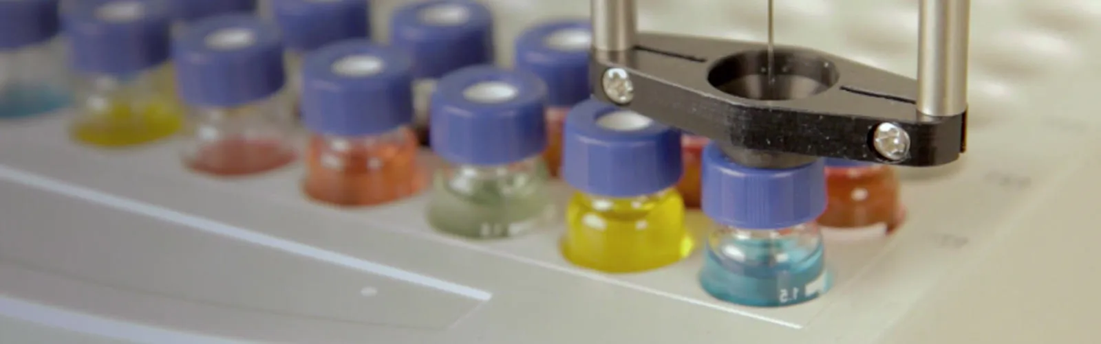 Automatic small-batch of ink formulation carried out for testing