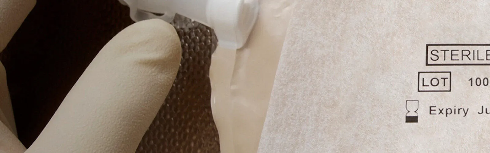 Disposable Glove 1600 x 500px