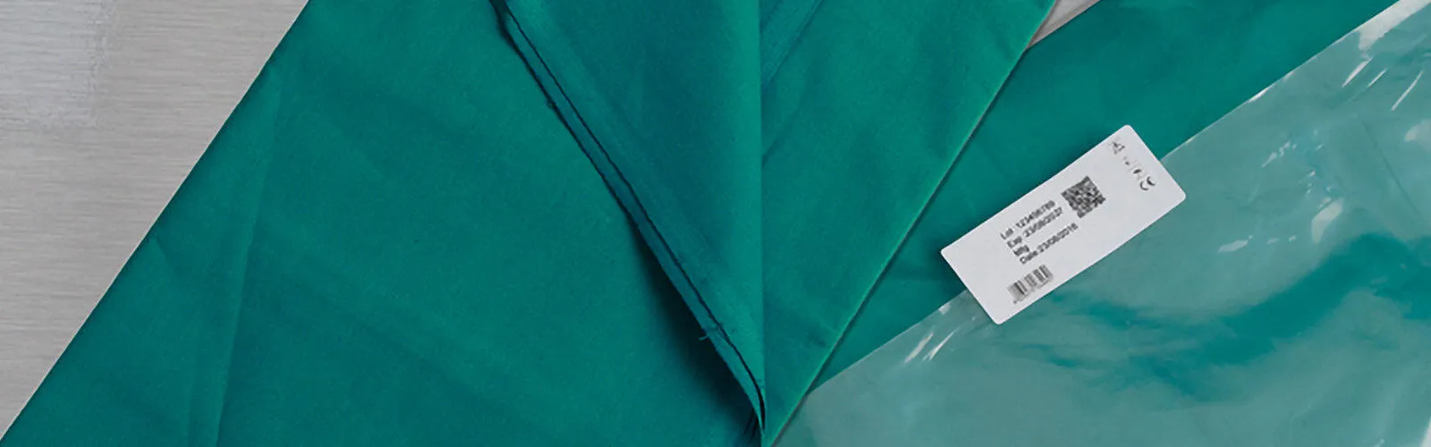 Impresión de códigos en etiqueta blanca para productos médicos