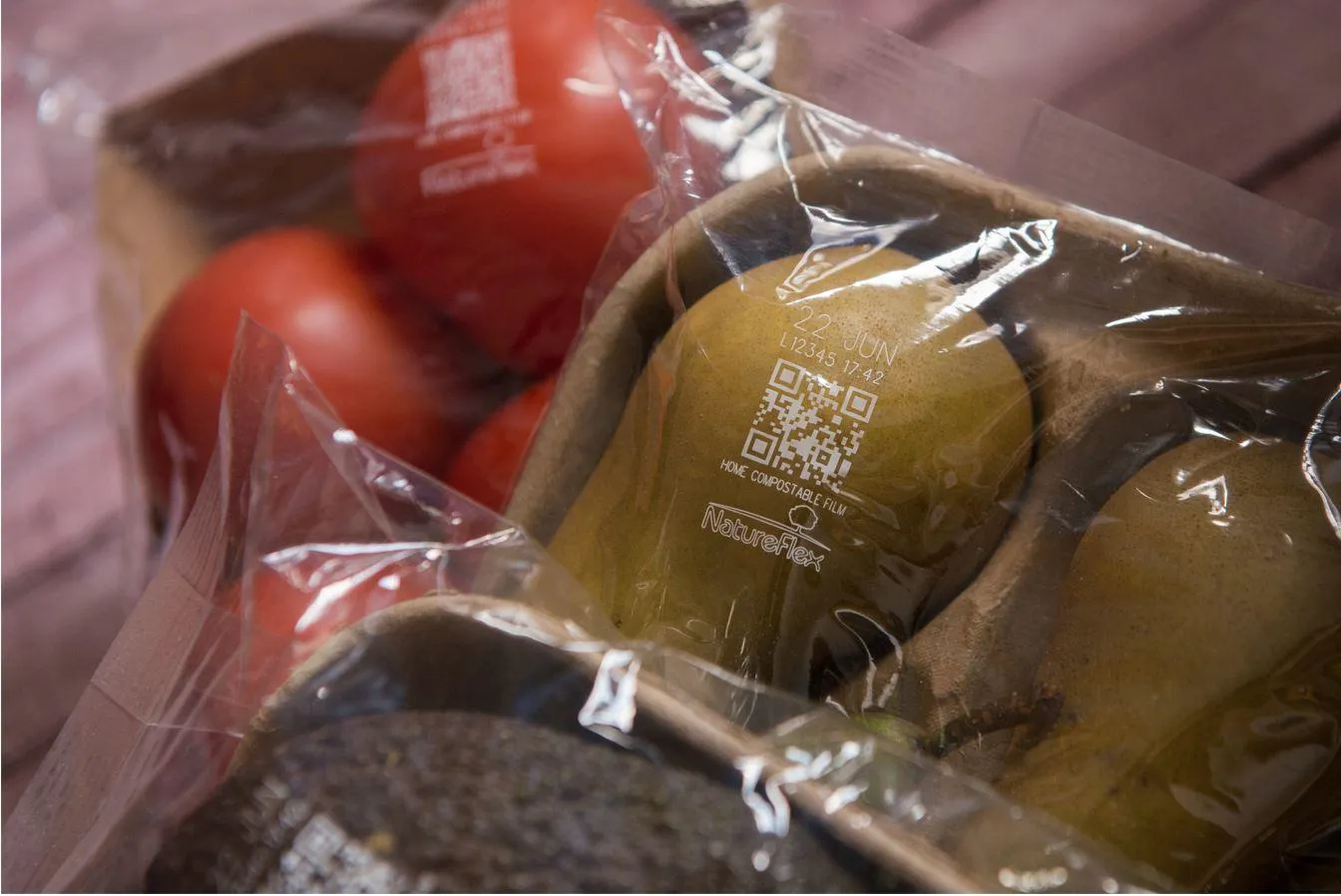 Verpakt vers product bedrukt met QR-code