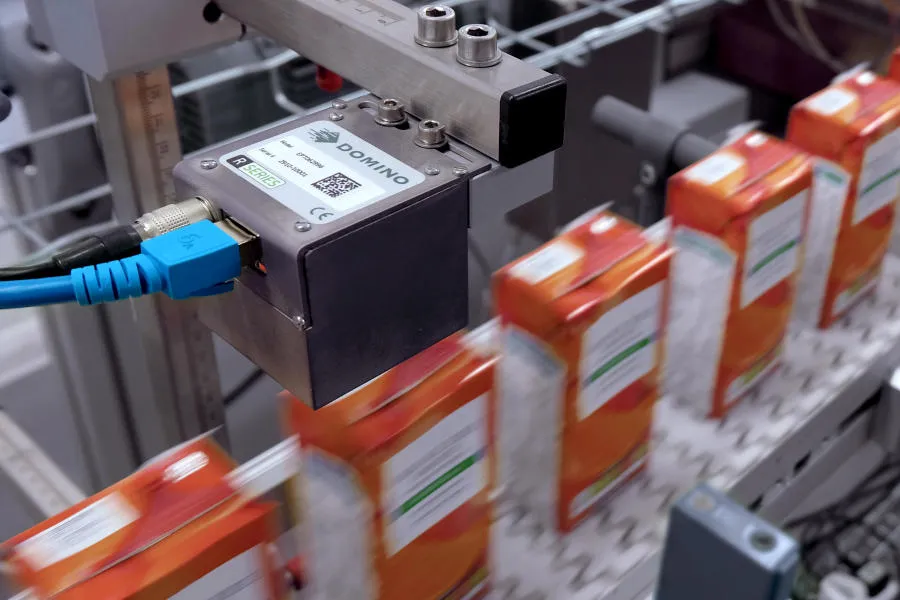 제조 현장 비전 검사 하는 모습