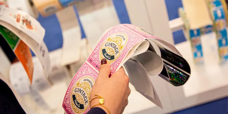 UV67CL digital foiling labels