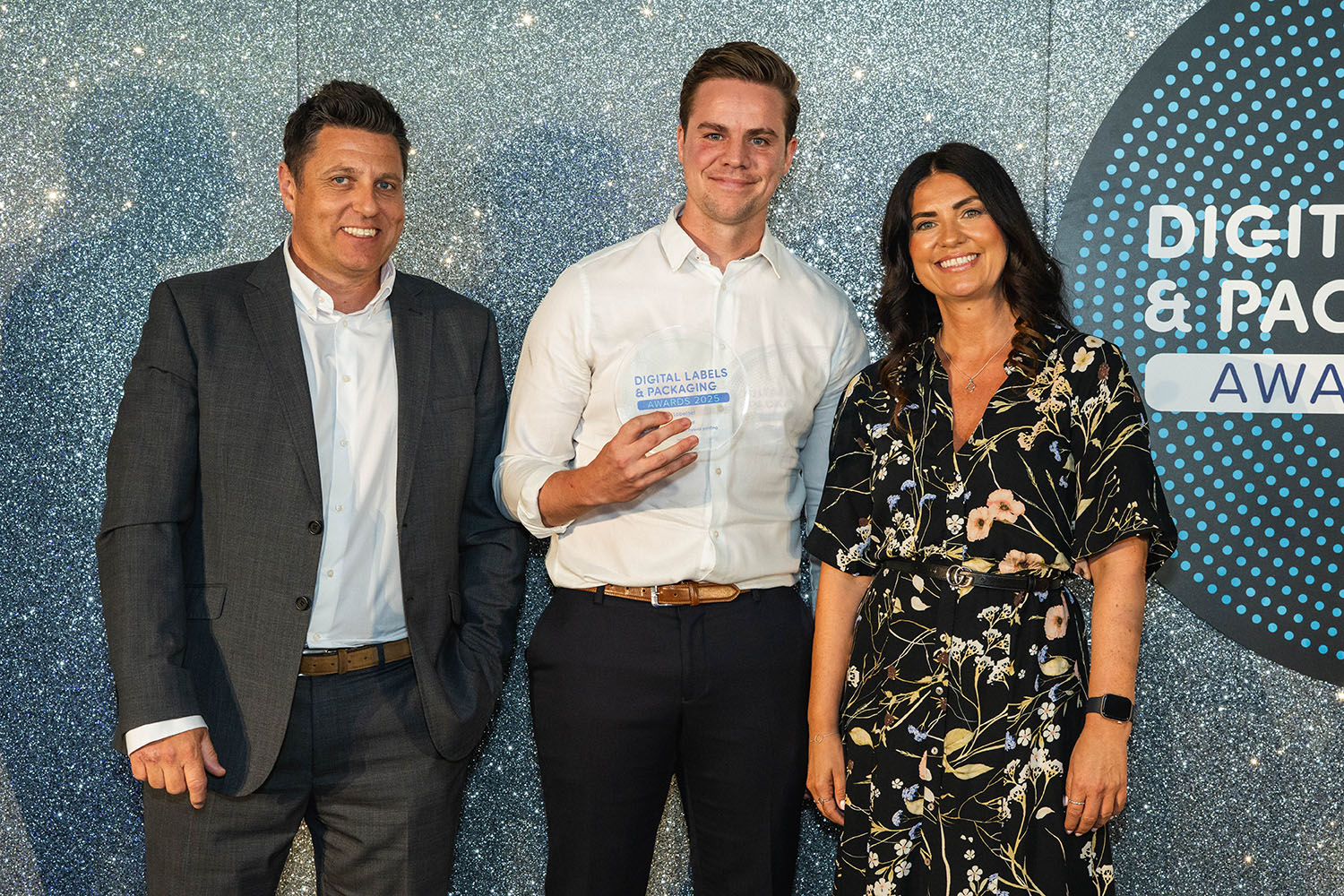 Labelnet receives the Digital Labels and Packaging ‘Excellence with Hybrid Printing’ award