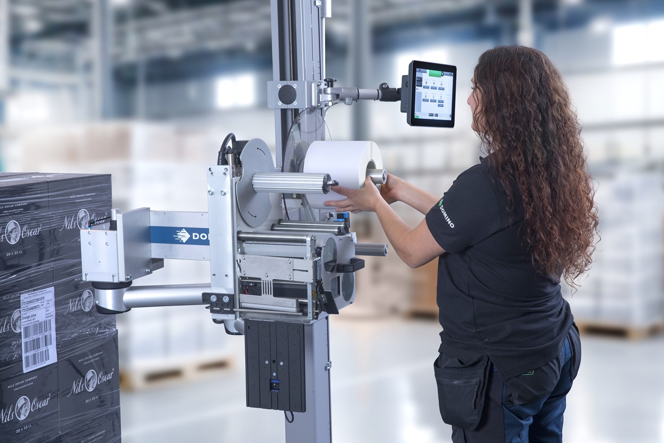 Mx350i-eP Operating with label roll being changed