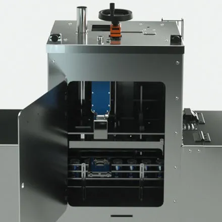 도미노의 특별 개발된 보호 가드